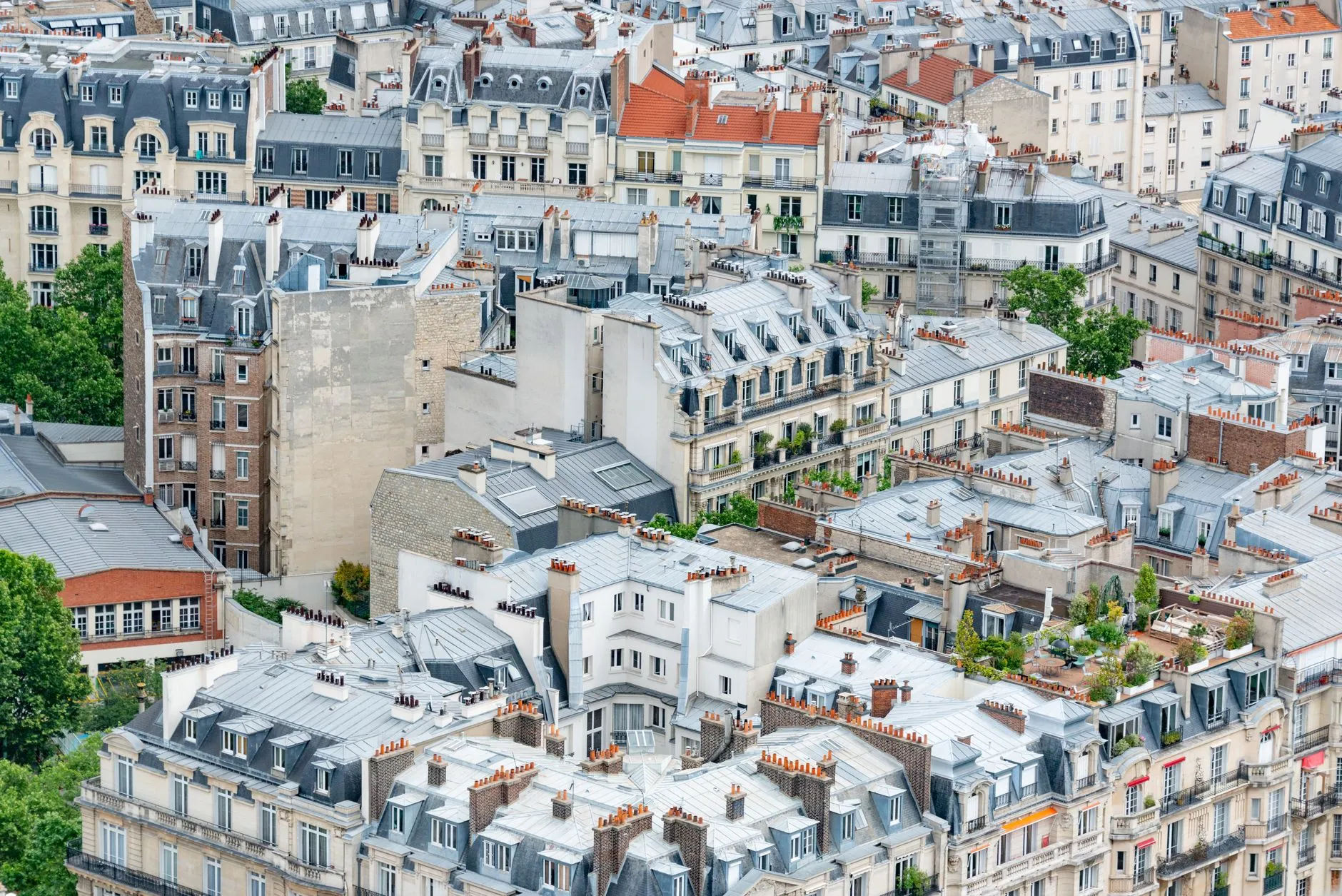 Plusieurs indicateurs permettent d'évaluer le potentiel locatif d'une ville avant même de consulter les prix au mètre carré